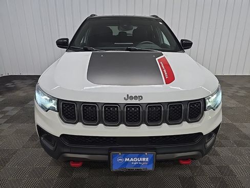 Used 2024 Jeep Compass Trailhawk AWD/4WD image 8
