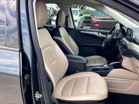 Used 2022 Ford Escape SEL FWD image 30