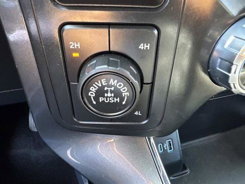 Used 2022 Ford F150 XLT w/ Equipment Group 302A High AWD/4WD image 43