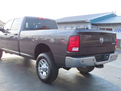 Used 2018 RAM 2500 Tradesman w/ Chrome Appearance Group image 16