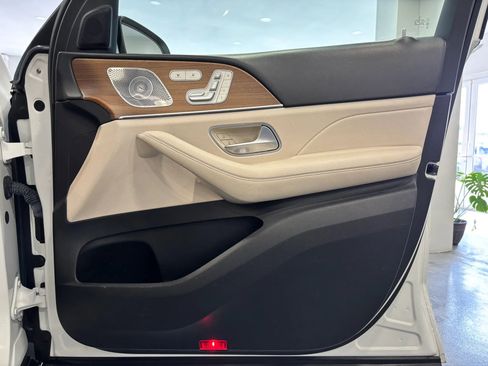 Used 2022 Mercedes-Benz GLS 450 GLS 450 4MATIC Sport Utility 4 image 49