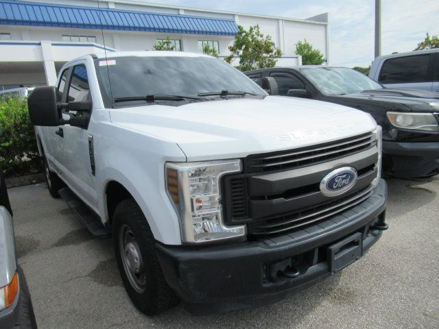 Used 2019 Ford F250 XL RWD image 1
