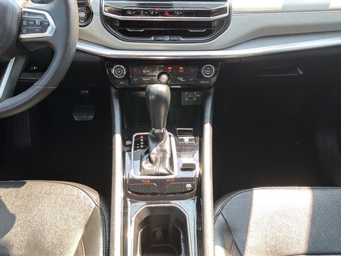 Used 2023 Jeep Compass Limited AWD/4WD image 16