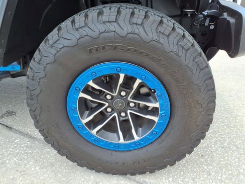 Used 2024 Jeep Wrangler Unlimited Sport AWD/4WD image 9