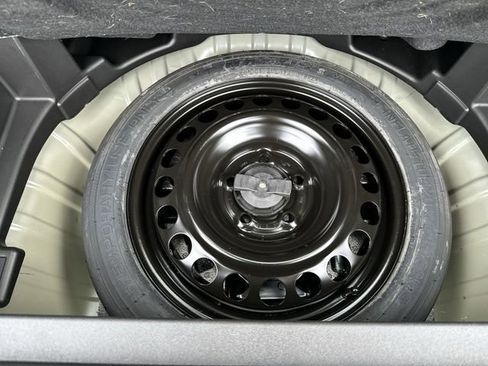 Certified 2024 Chevrolet Equinox LS w/ LS Convenience Package FWD image 28