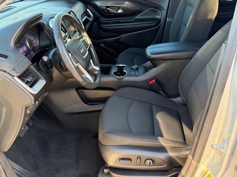 Used 2022 GMC Terrain SLE w/ Driver Convenience Package FWD image 28