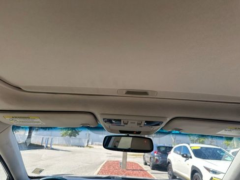 Used 2017 Subaru Outback 2.5i Limited image 21