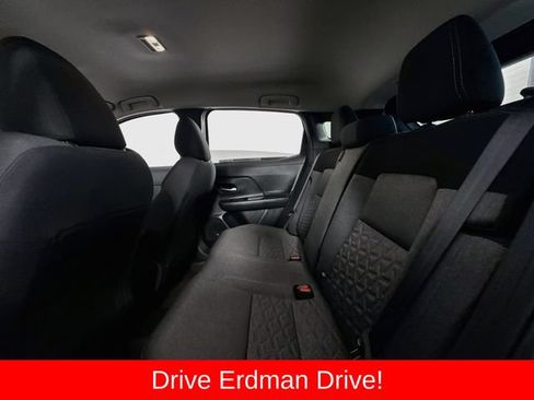 Used 2025 Nissan Kicks SV AWD/4WD image 9
