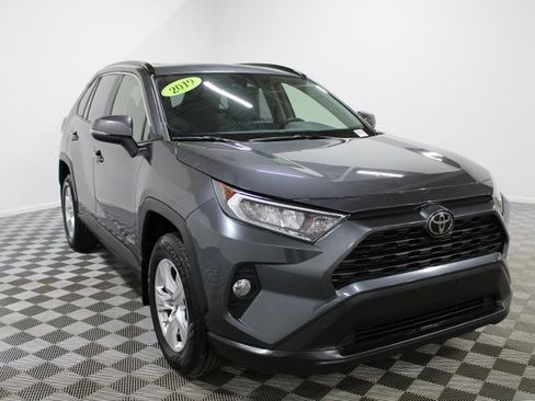 Certified 2019 Toyota RAV4 XLE w/ Convenience Package image 8