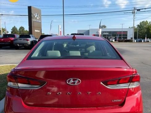 Used 2018 Hyundai Sonata Limited FWD image 14