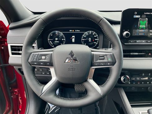 New 2025 Mitsubishi Outlander SEL Black Edition image 11