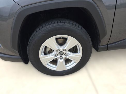 Used 2019 Toyota RAV4 XLE image 10