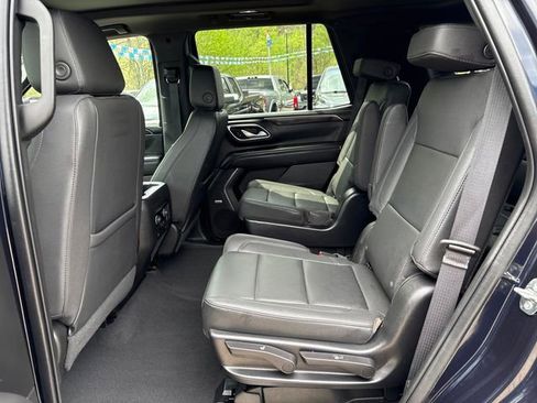 Used 2022 Chevrolet Tahoe LT w/ LT Signature Plus Package AWD/4WD image 21