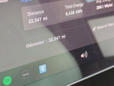 Used 2022 Tesla Model Y Performance image 11