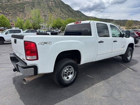 Used 2010 GMC Sierra 2500 SLE AWD/4WD image 7