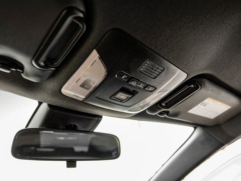 Used 2022 Toyota Corolla SE image 28