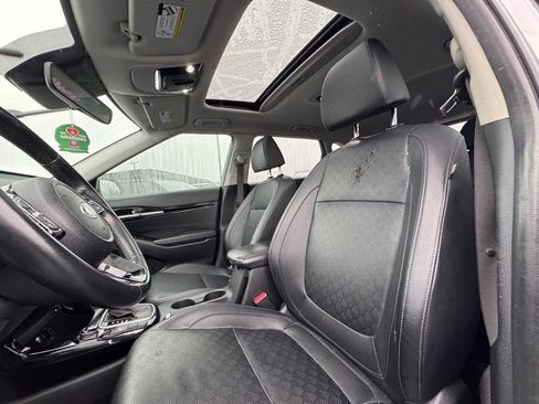 Used 2021 Kia Seltos EX image 15