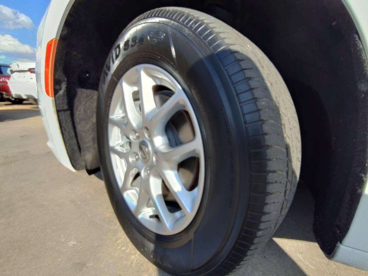 Used 2023 Chrysler Pacifica Touring-L FWD image 54