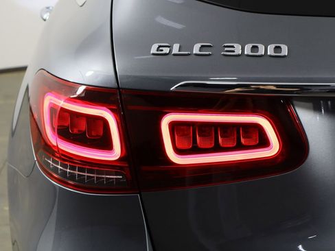 Used 2020 Mercedes-Benz GLC 300 image 44