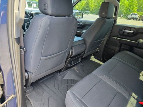 Used 2020 Chevrolet Silverado 1500 LT w/ LT Value Package AWD/4WD image 25