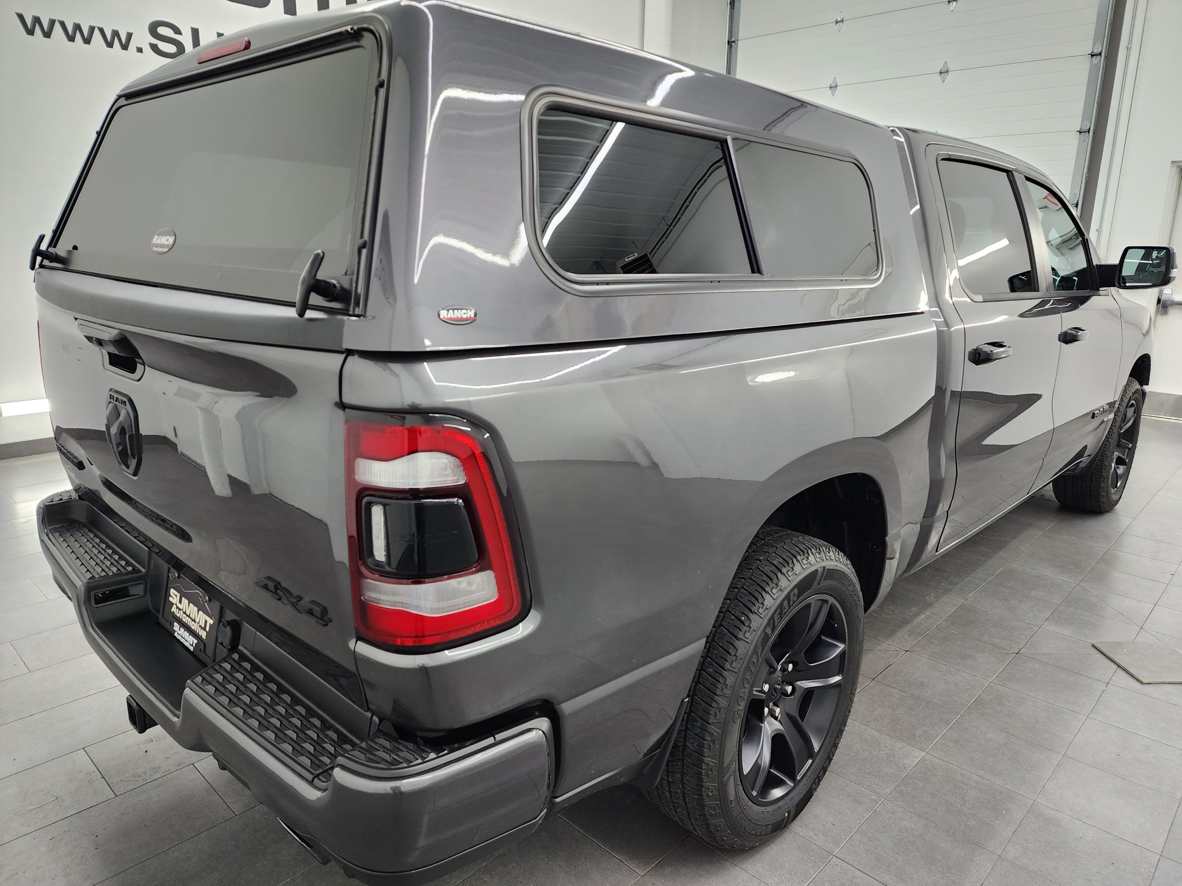 Used 2024 RAM 1500 Big Horn AWD/4WD image 4