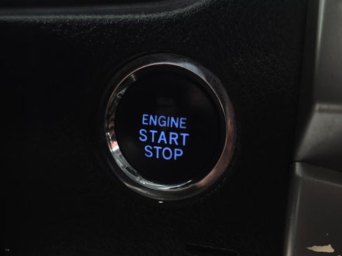 Used 2016 Toyota 4Runner Limited AWD/4WD image 18