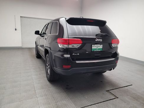Used 2017 Jeep Grand Cherokee Limited w/ Luxury Group II AWD/4WD image 6