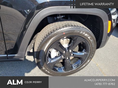 New 2025 Jeep Grand Cherokee L Altitude image 13