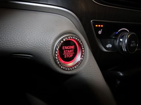 Used 2018 Honda Accord EX image 13