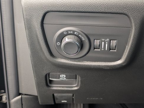 New 2026 Jeep Grand Cherokee Laredo X image 18