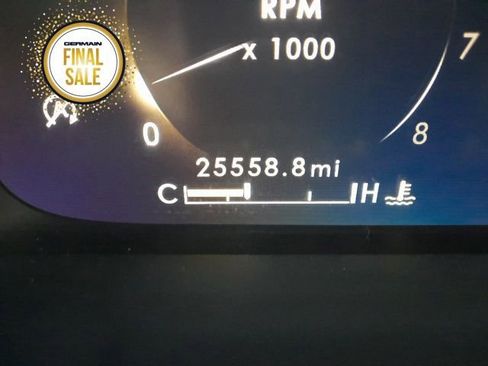 Used 2023 Lincoln Nautilus Reserve w/ Equipment Group 201A image 10