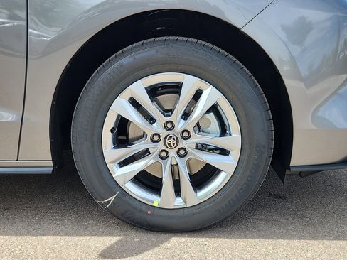 New 2026 Toyota Sienna Limited image 15