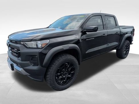 Used 2026 Chevrolet Colorado Trail Boss AWD/4WD image 1