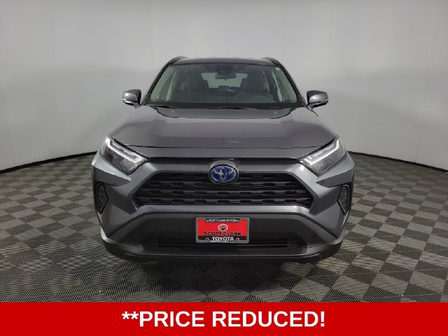 Used 2024 Toyota RAV4 LE AWD/4WD image 2