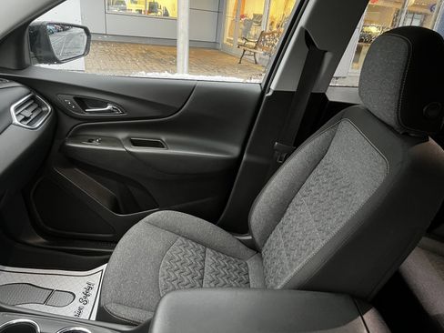 Used 2023 Chevrolet Equinox LT image 21