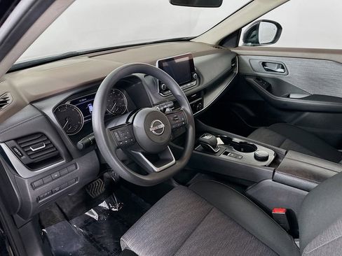 Certified 2023 Nissan Rogue SV image 15