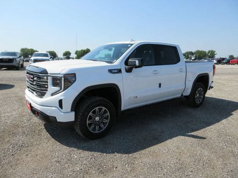 New 2026 GMC Sierra 1500 AT4 w/ AT4 Premium Package AWD/4WD image 12