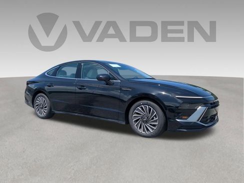 New 2025 Hyundai Sonata Limited FWD image 1