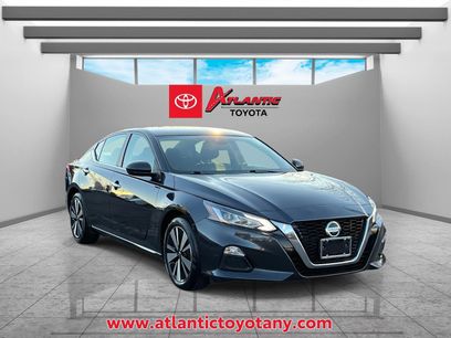 Used 2022 Nissan Altima 2.5 SV