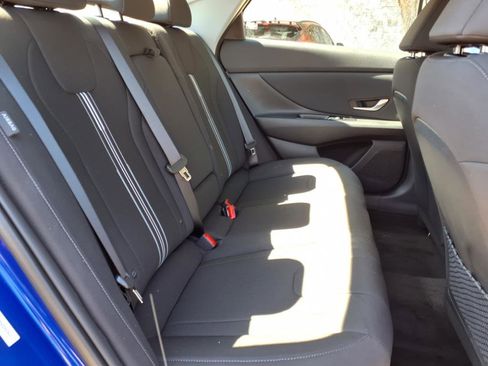 New 2025 Hyundai Elantra SEL image 33