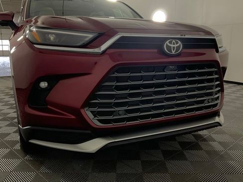 Used 2025 Toyota Grand Highlander AWD Hybrid image 8