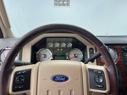 Used 2008 Ford F250 King Ranch image 13