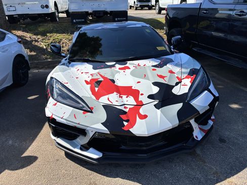 Used 2020 Chevrolet Corvette Stingray Preferred Cpe w/ 2LT Preferred Equipment Group RWD image 2