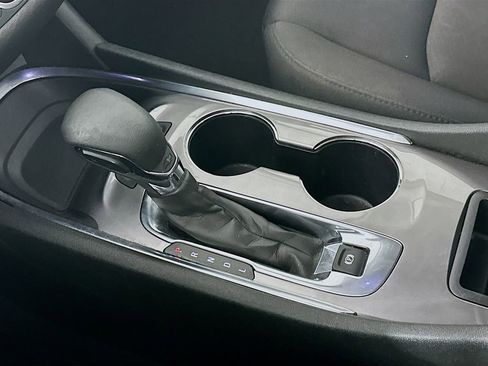 Used 2023 Chevrolet Malibu LT image 16