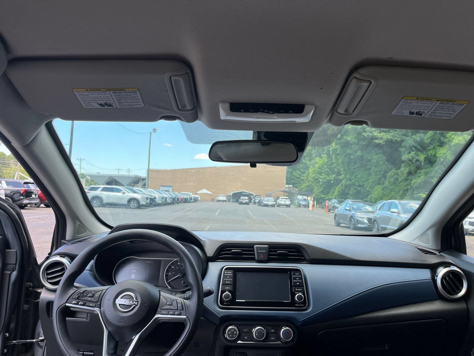 Used 2025 Nissan Versa SV FWD image 34