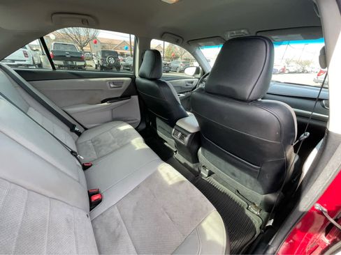 Used 2017 Toyota Camry XSE image 22