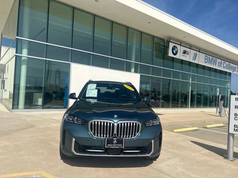 Used 2024 BMW X5 xDrive40i w/ Premium Package AWD/4WD image 12