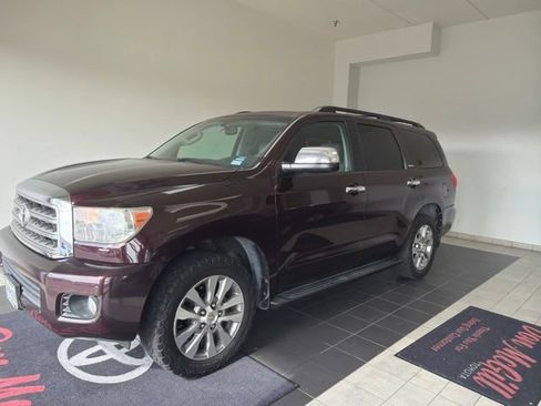 Used 2014 Toyota Sequoia Limited RWD image 1