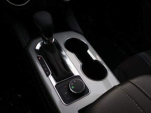 Used 2025 Chevrolet Blazer LT image 37