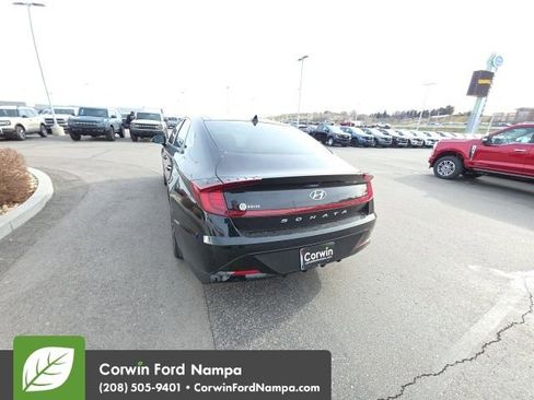 Used 2022 Hyundai Sonata Limited image 9